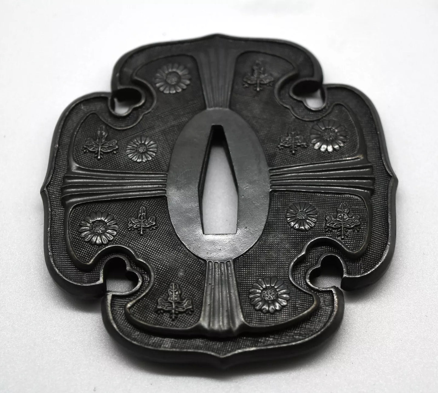 High Quality tsuba(family crest) for japanese sword tachi katana