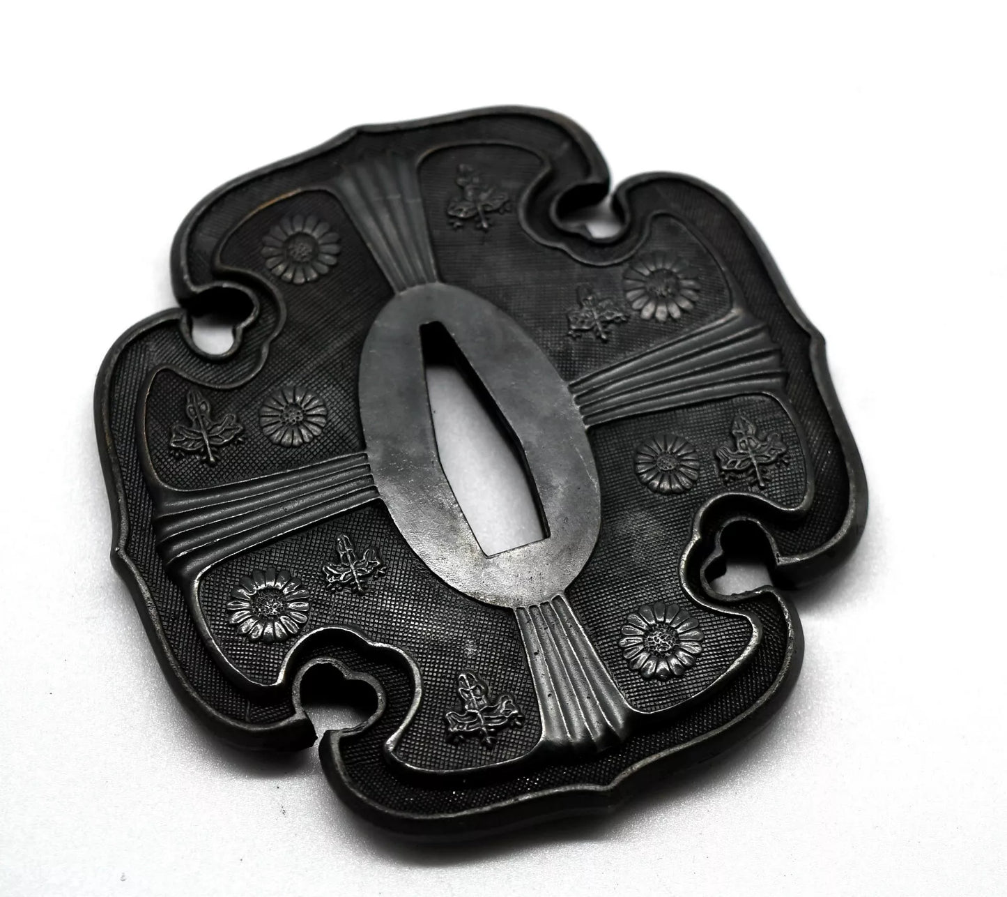 High Quality tsuba(family crest) for japanese sword tachi katana